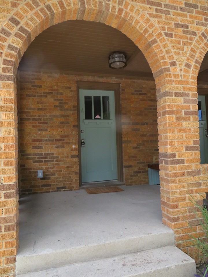 12 Greenwood St #12B - Photo 3 of 33