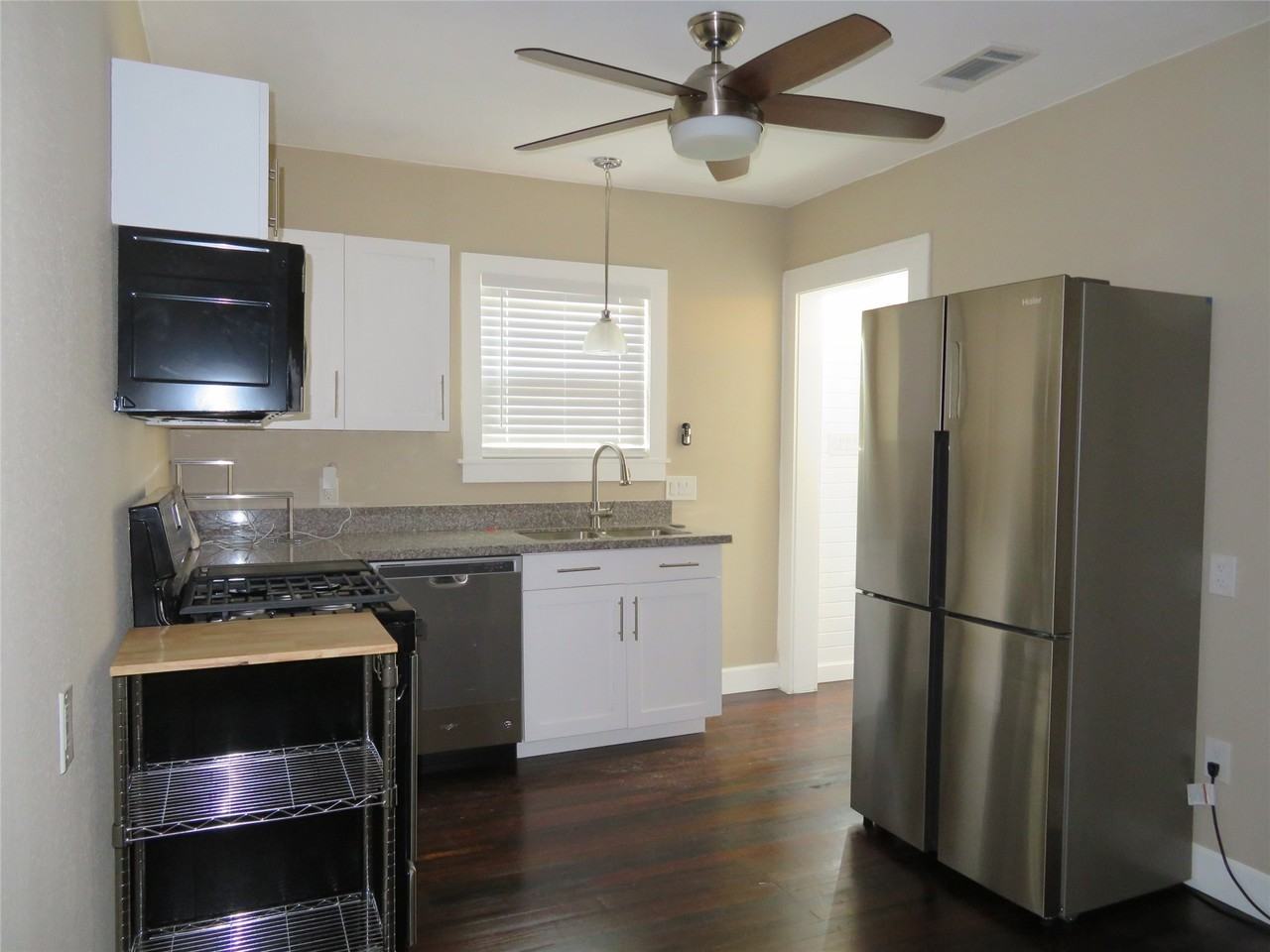 12 Greenwood St #12B - Photo 4 of 33