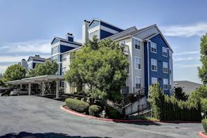 featured image of 1460 Ne Hawthorne St