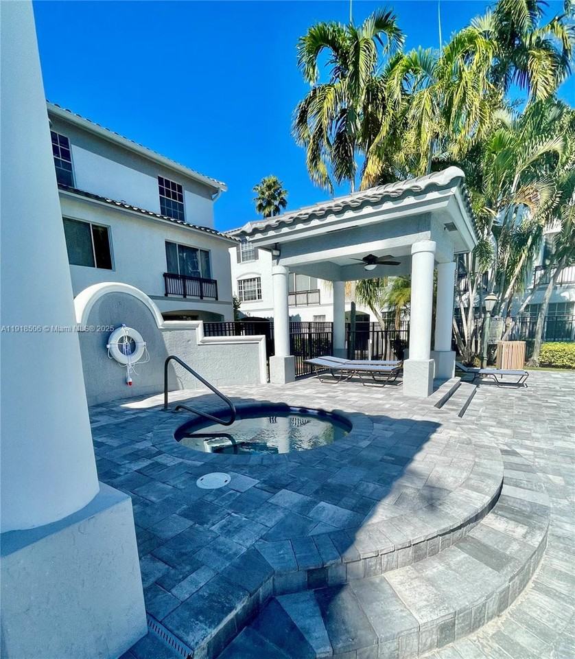 745 Sw 148th Ave #745-815 - Photo 3 of 19