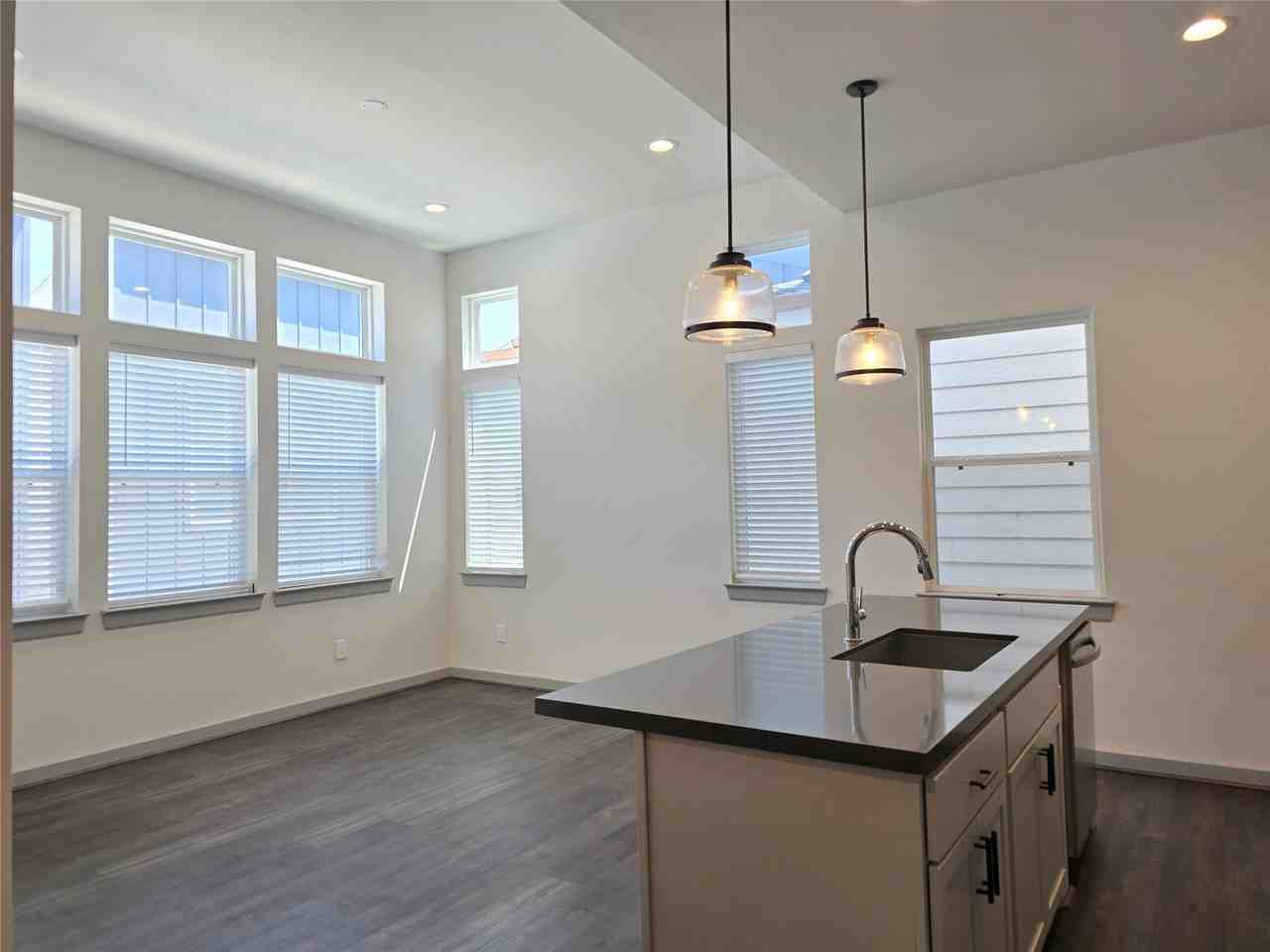 611 N Emile St #611 - Photo 5 of 23