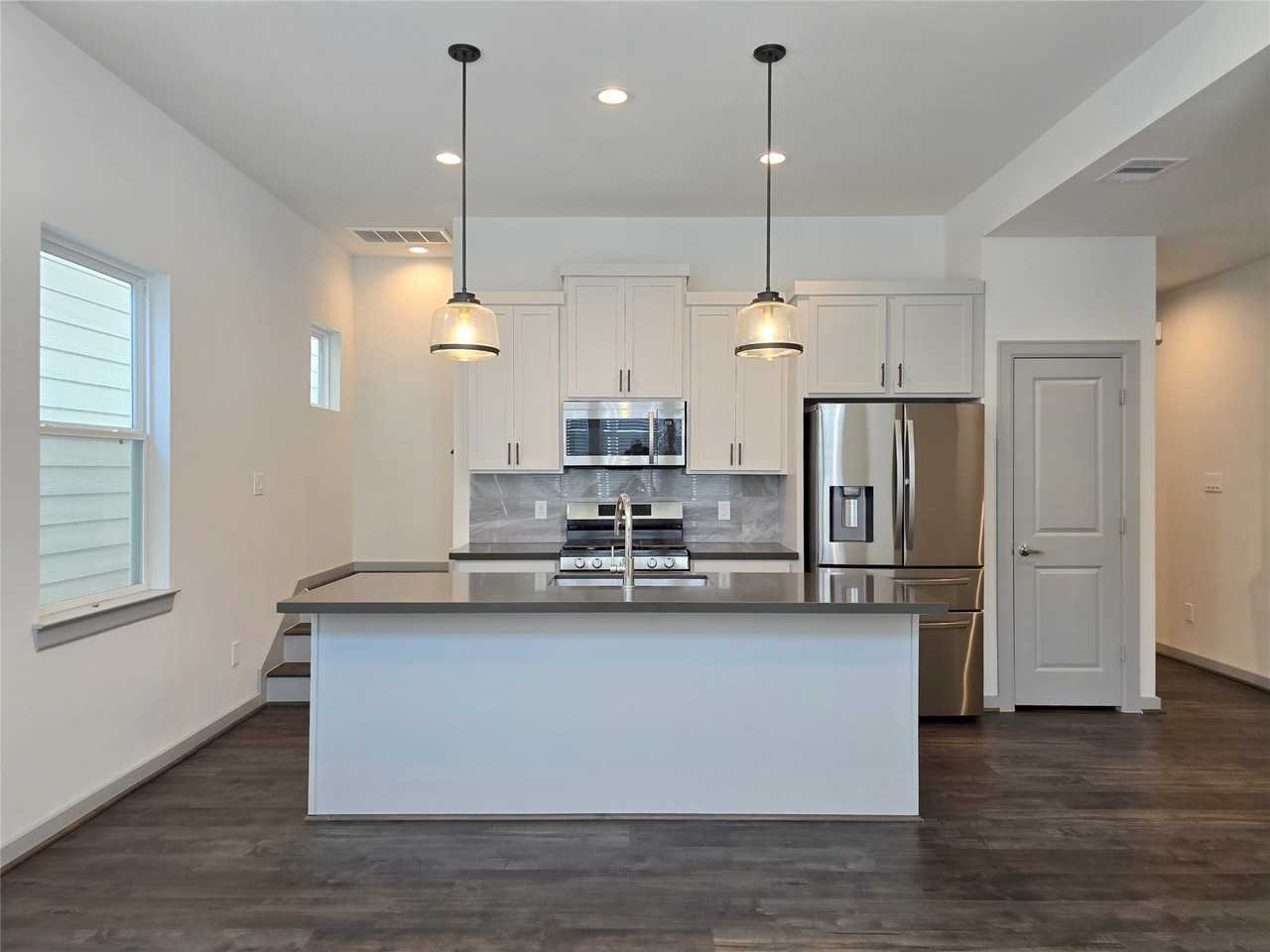 611 N Emile St #611 - Photo 7 of 23