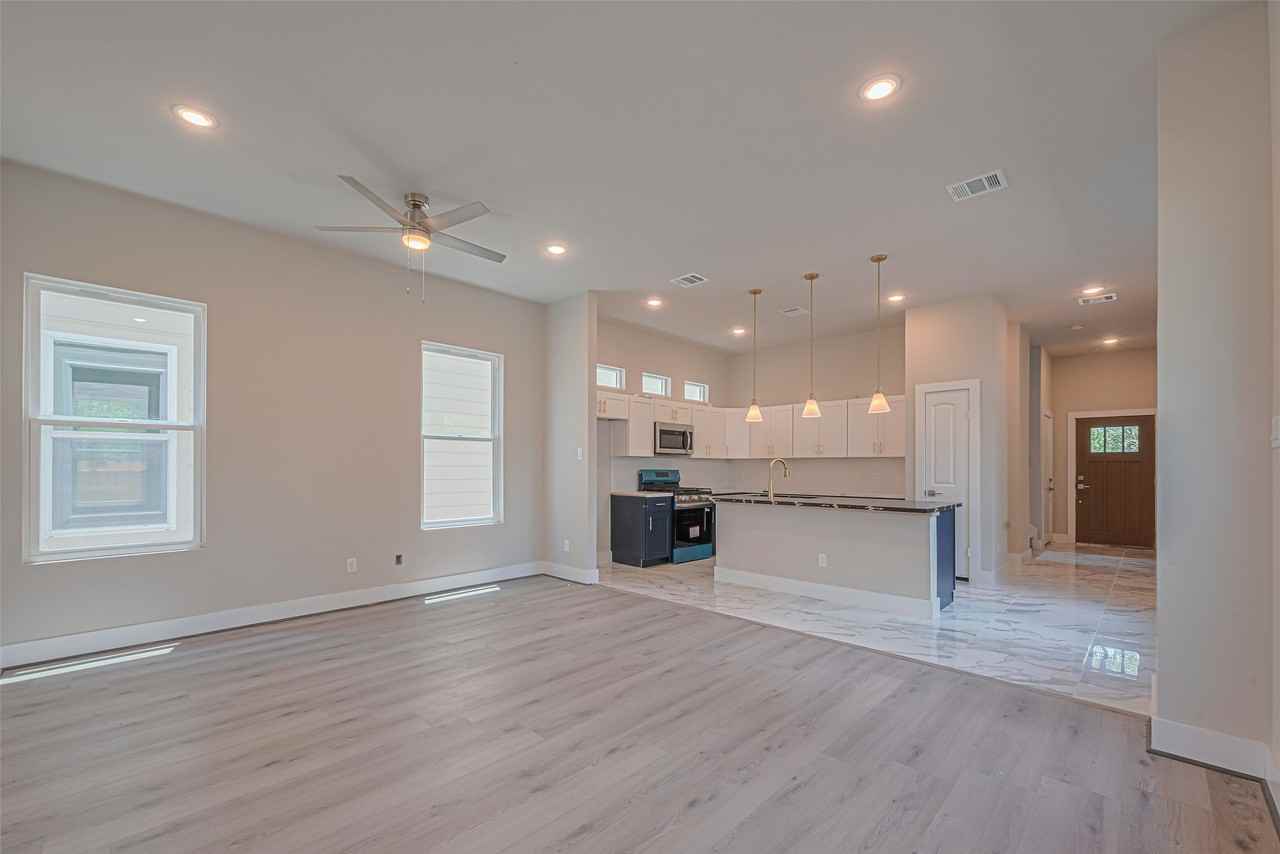 2414 Sam Wilson St #2414 - Photo 4 of 29