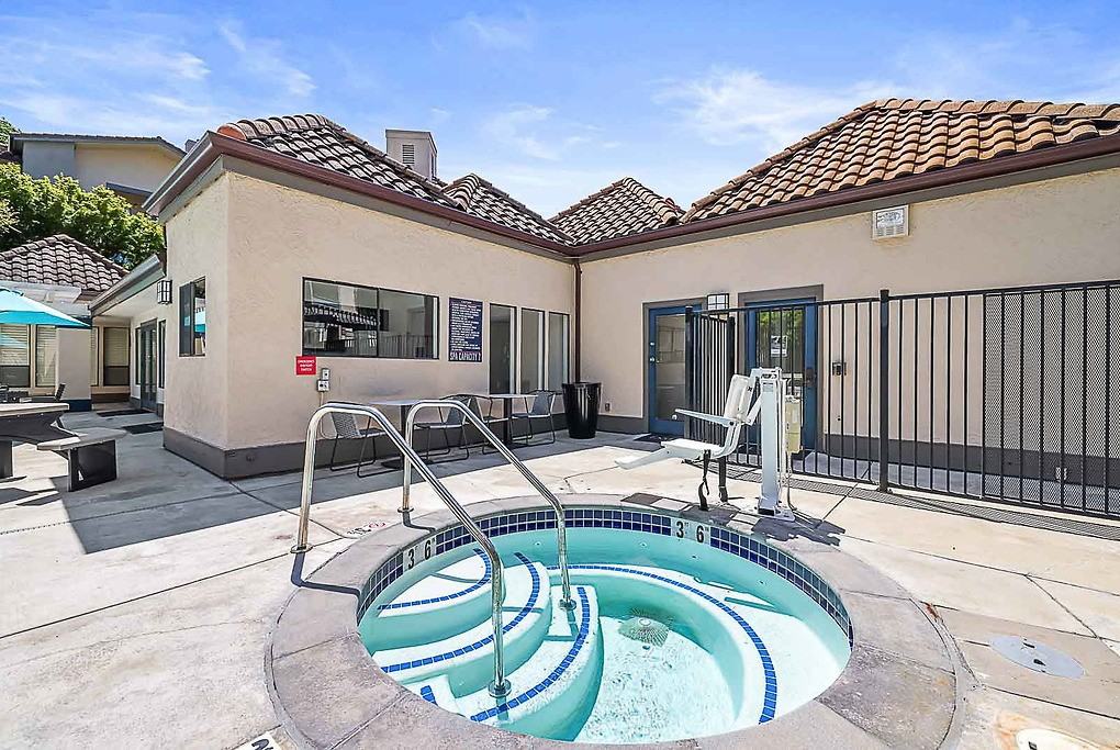 Verandas - Photo 2 of 35