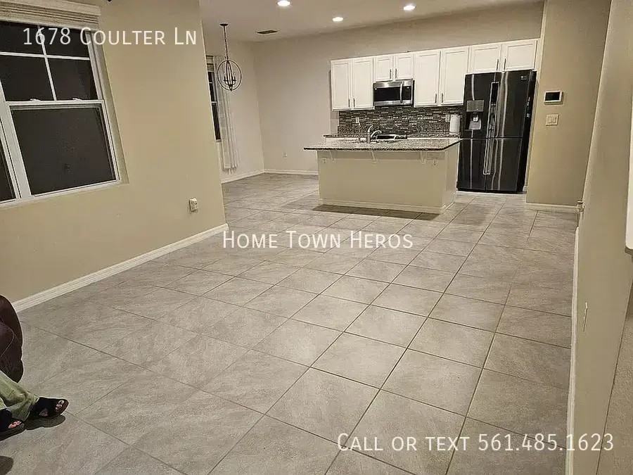 1678 Coulter Ln - Photo 3 of 16