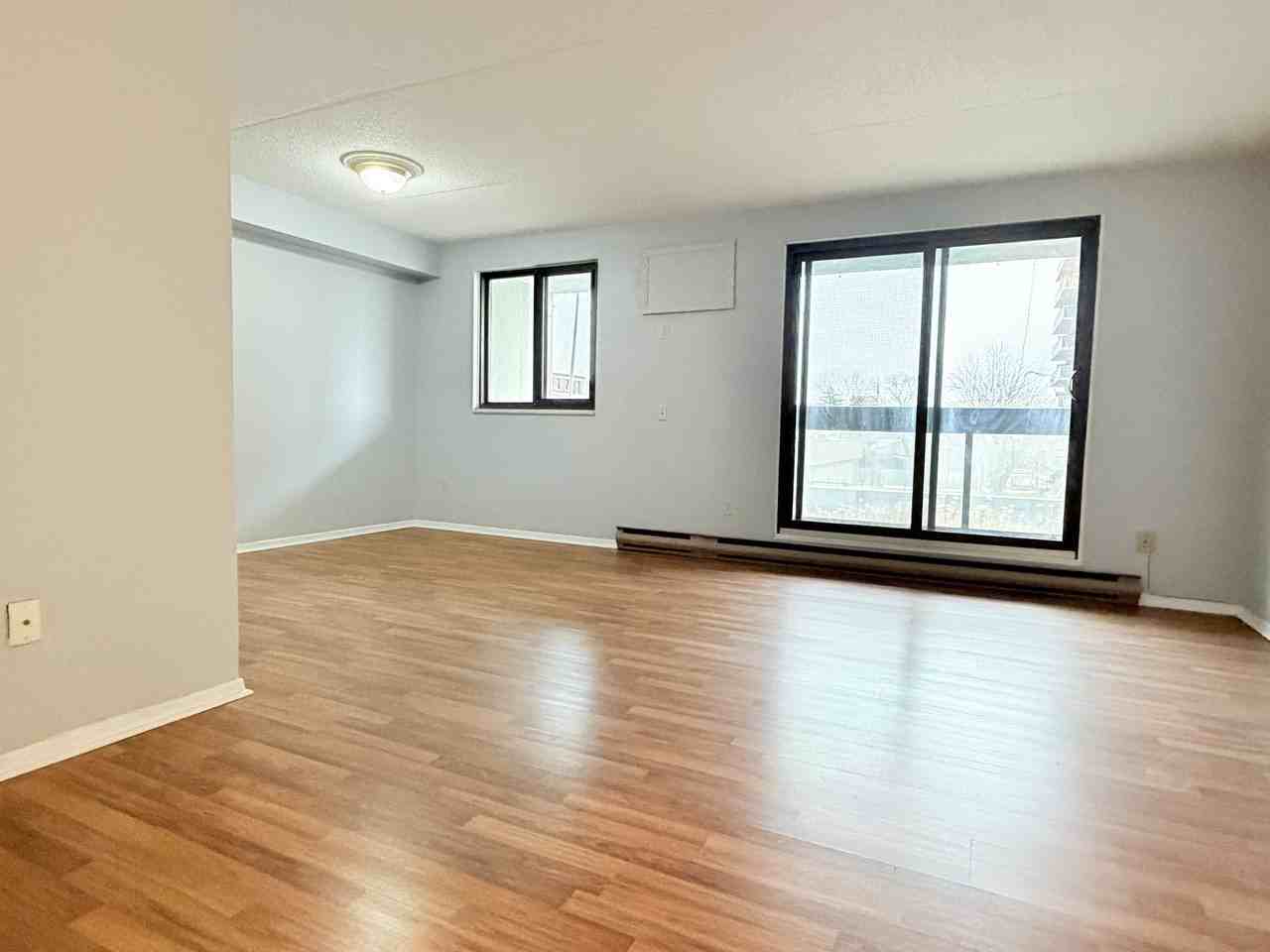 1653 Ouellette Ave #206