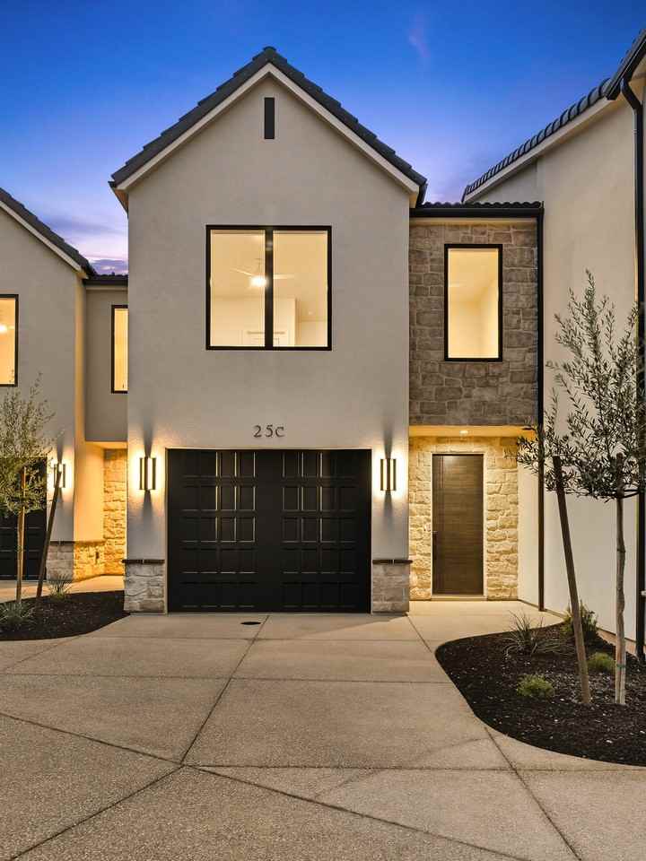 2050 S 1400 E25C #25C - Photo 3 of 36