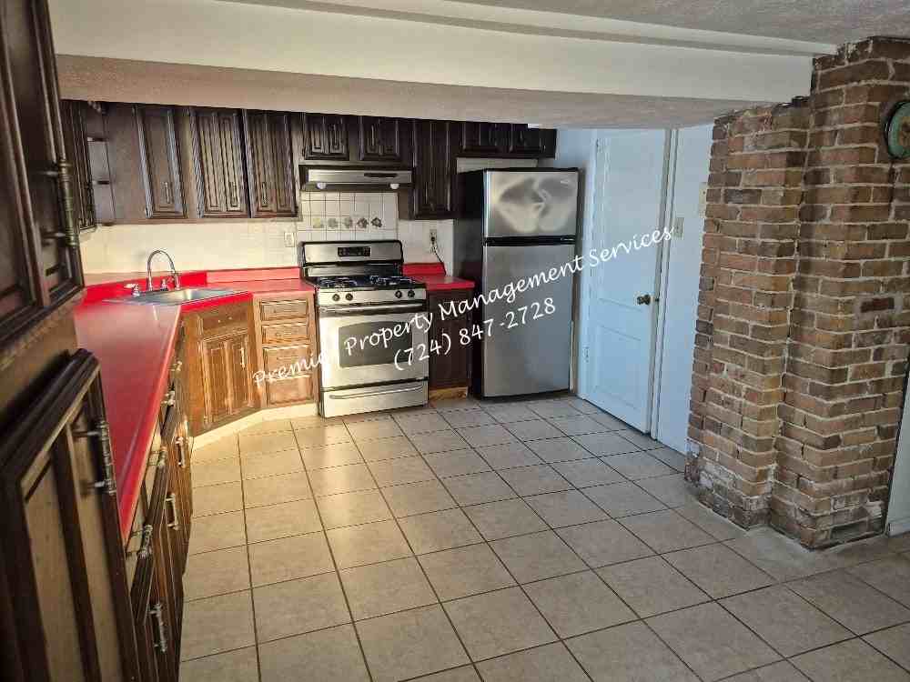 451 Maplewood Avenue - Photo 5 of 14