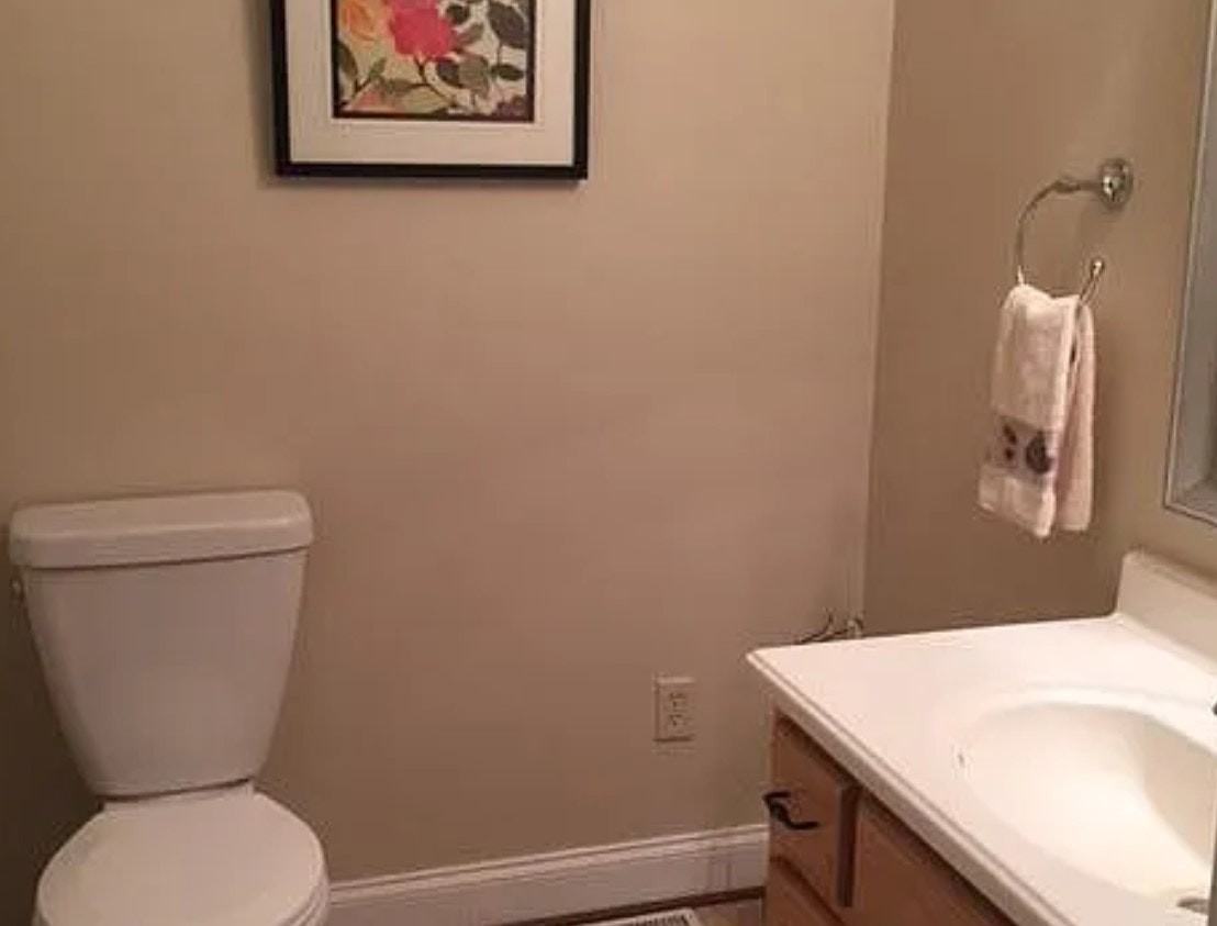 402 Mount Airy Rd - Photo 3 of 14