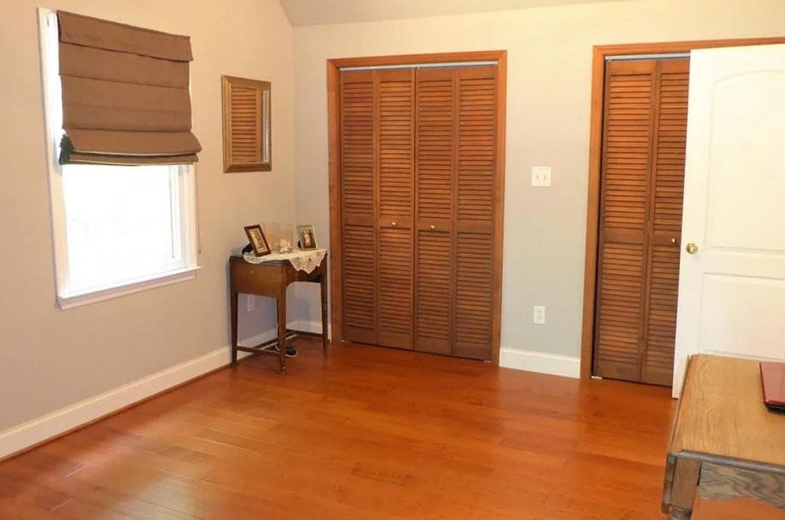 402 Mount Airy Rd - Photo 5 of 14