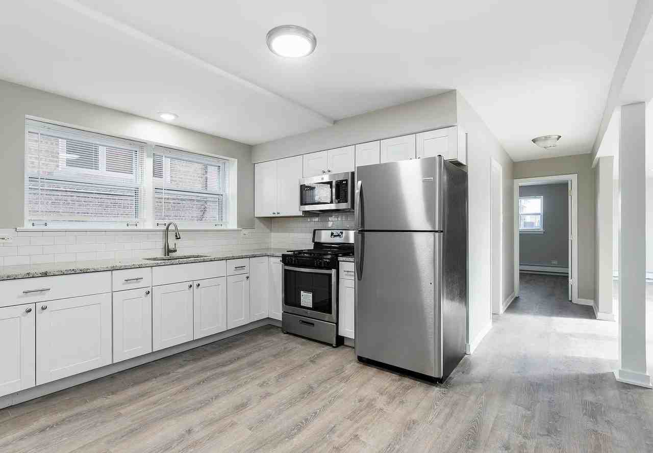 5358 South Narragansett Avenue, Unit 1 - Photo 3 of 14