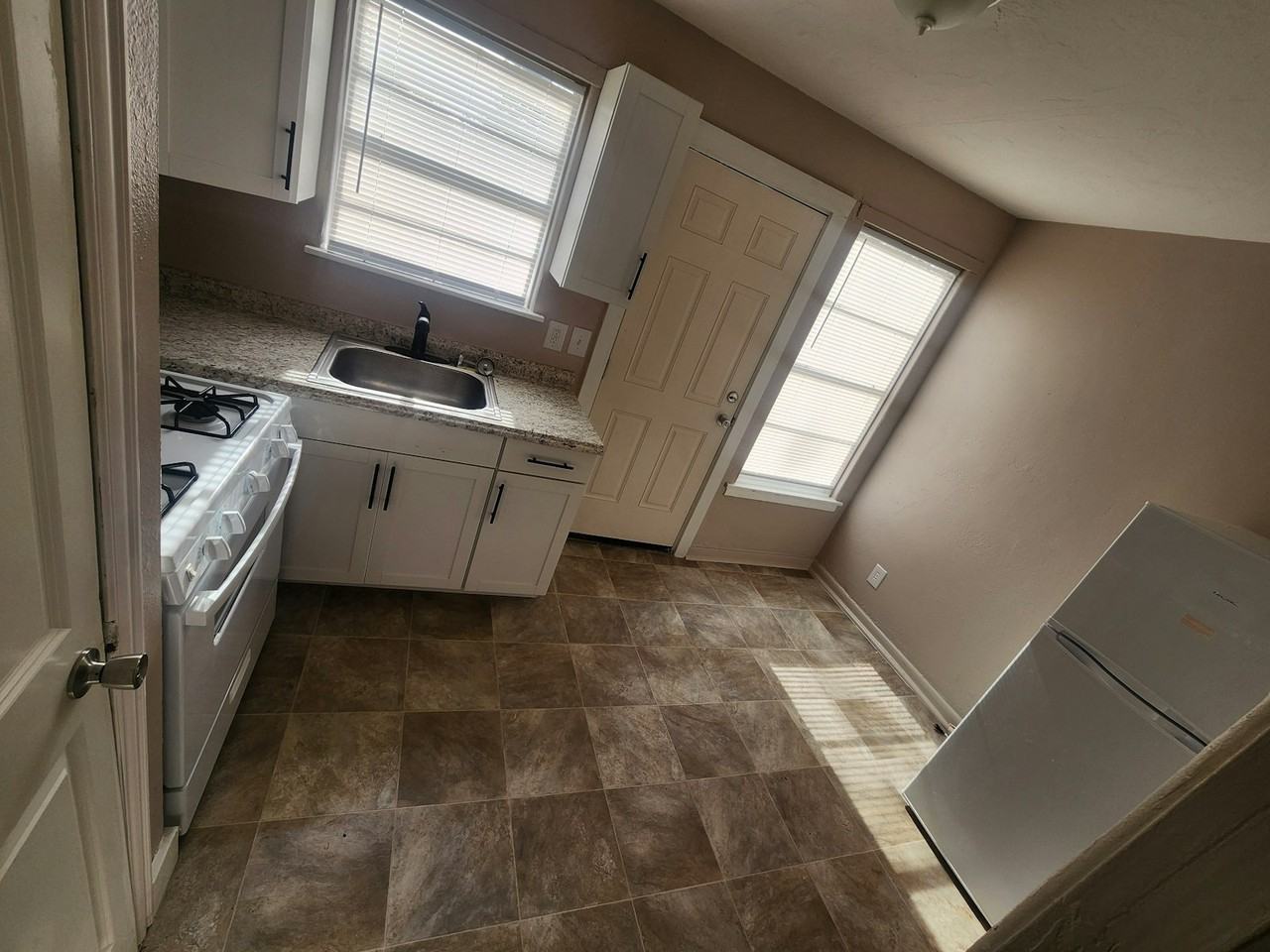 1250 Estelle Street - Photo 3 of 12