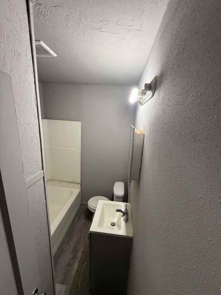 303 South Fairmont StreetUnit A #1 - Photo 4 of 6