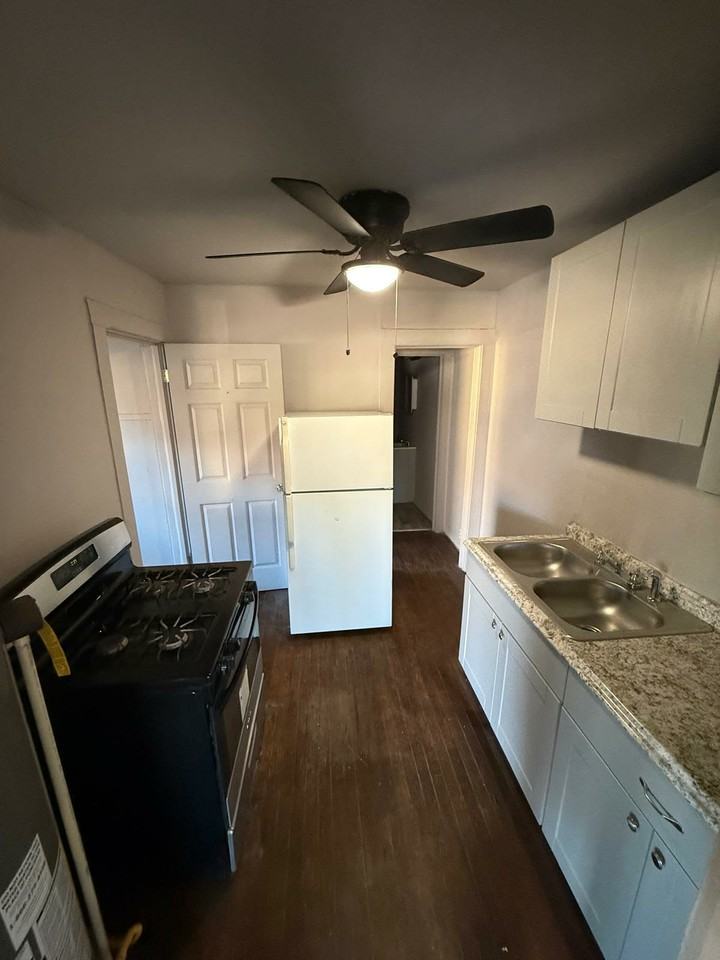 303 South Fairmont StreetUnit A #1 - Photo 5 of 6