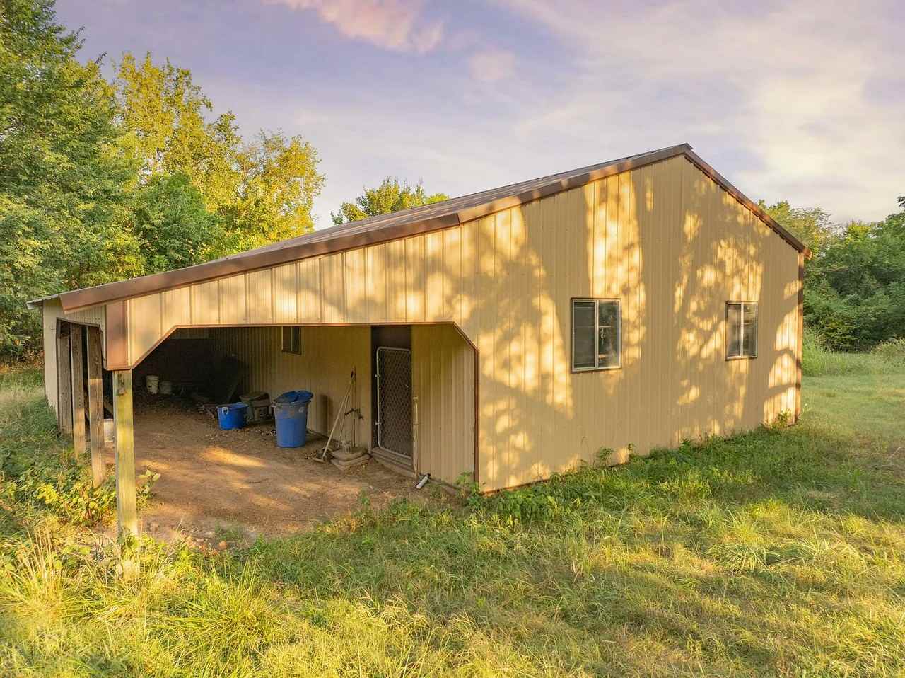 8430 North Oaklawn Drive - Photo 5 of 12