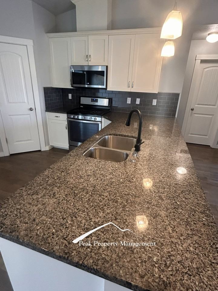 2070 Kelly Dr #1 - Photo 5 of 22