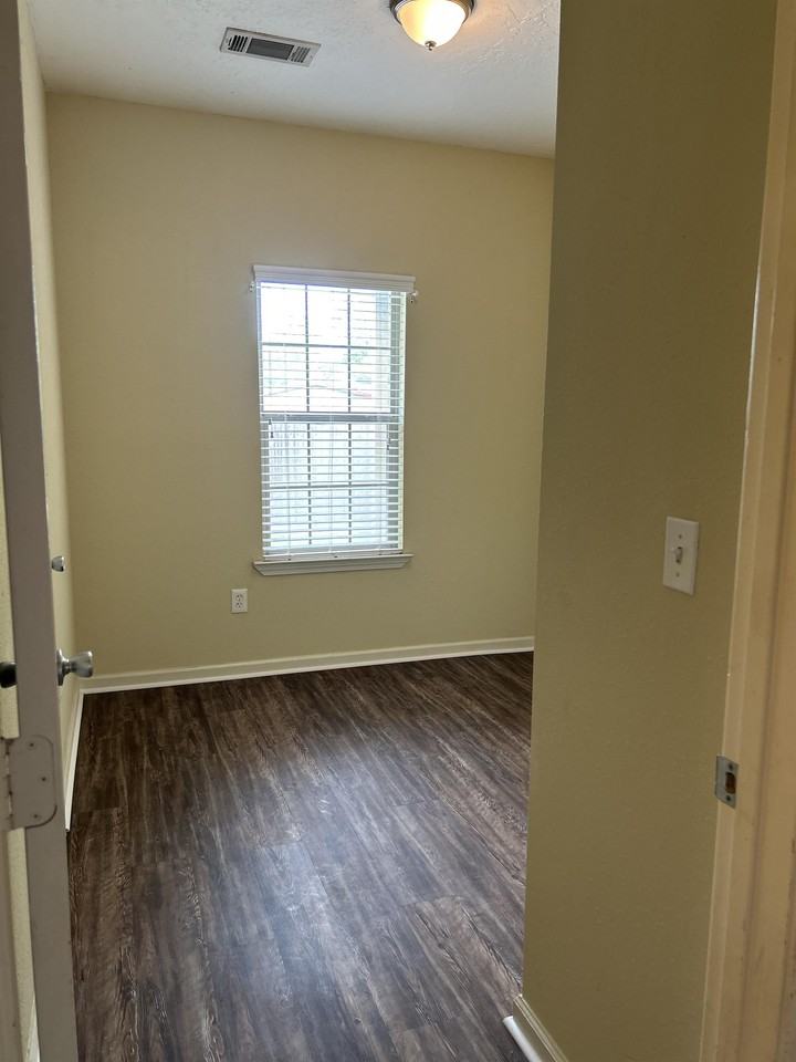 24762 Penny Ln Spc A #A - Photo 3 of 10