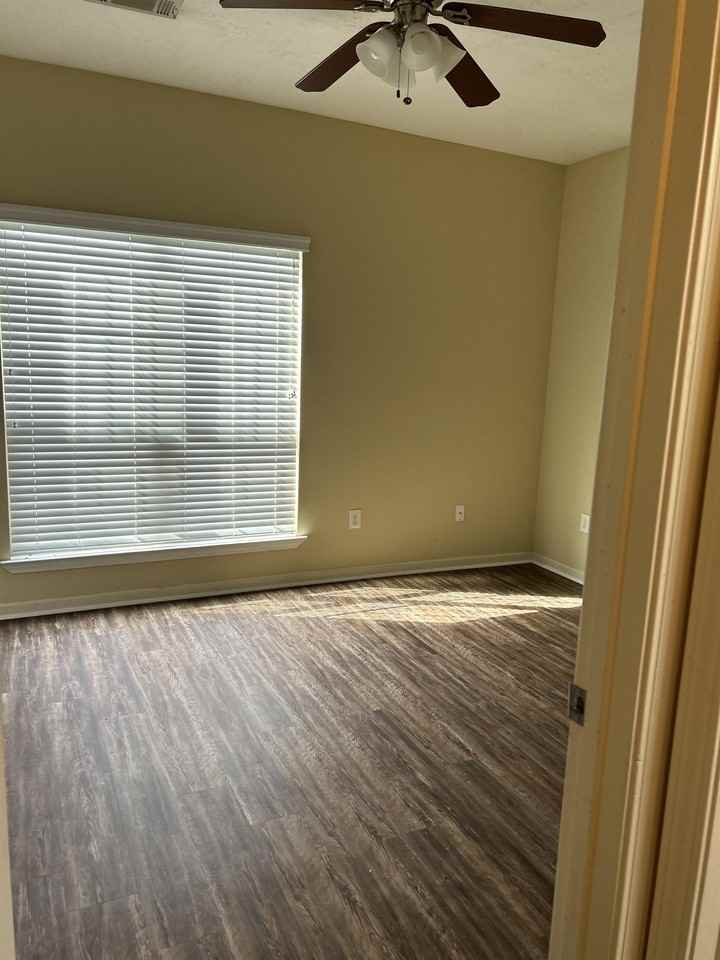 24762 Penny Ln Spc A #A - Photo 4 of 10