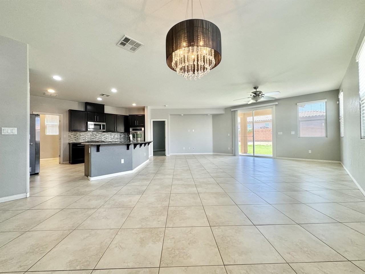 Pembroke Bay St #1 - Photo 6 of 33