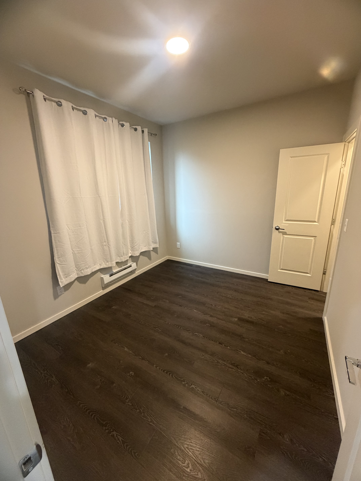 1049 Sw 99th Pl #1049th - Photo 6 of 29