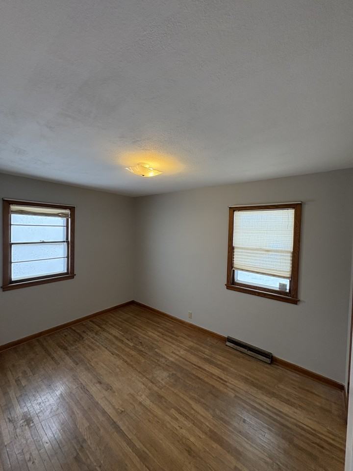 1502 Edina Ave #NA - Photo 7 of 10