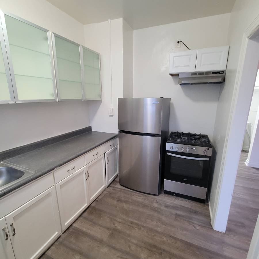 1525 Cassil Pl #204 - Photo 7 of 11