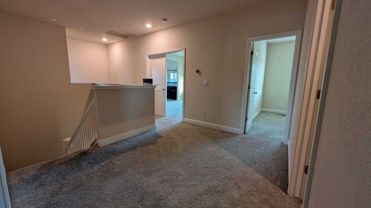 Room#1, 2306 Malaspina Drive #NA - Photo 3 of 12