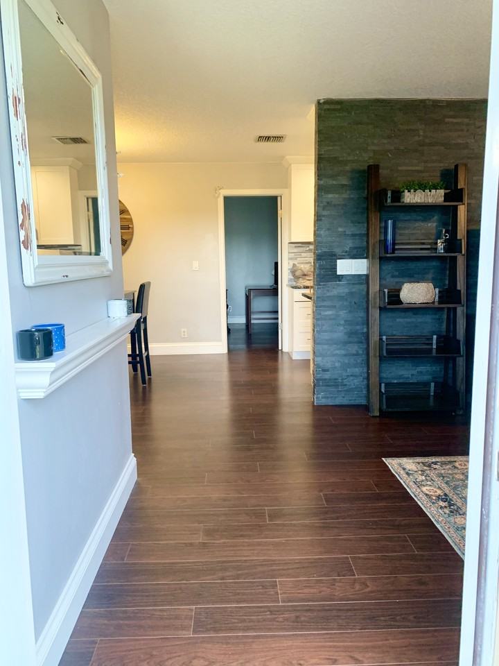 11883 Sturbridge Ln #11883 - Photo 4 of 20