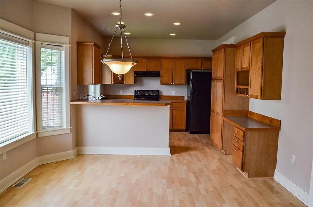 Park Ave #A - Photo 7 of 12