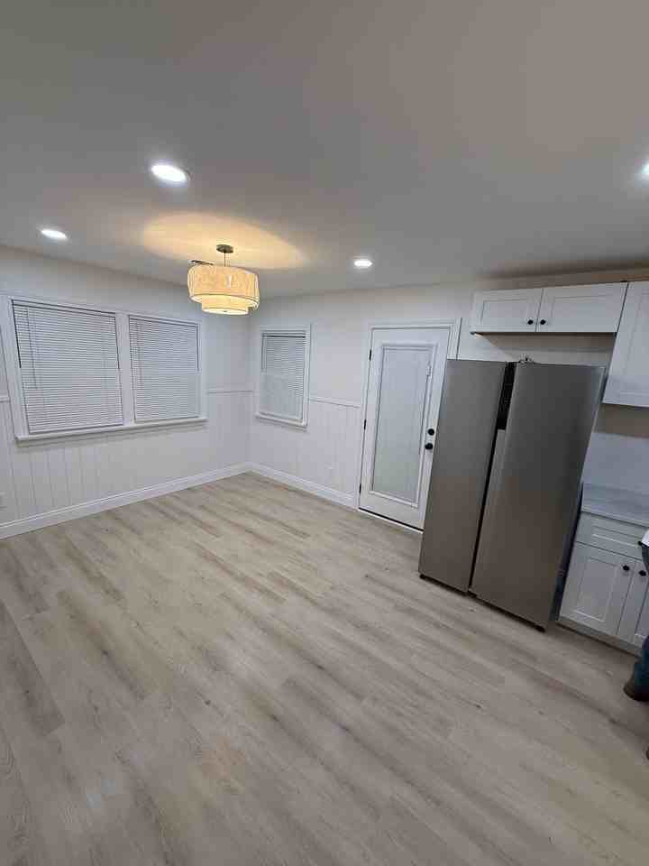 305 Waller St #NA - Photo 3 of 19