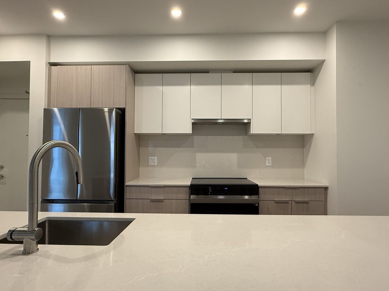 10829 140 Street #2F - Photo 6 of 19