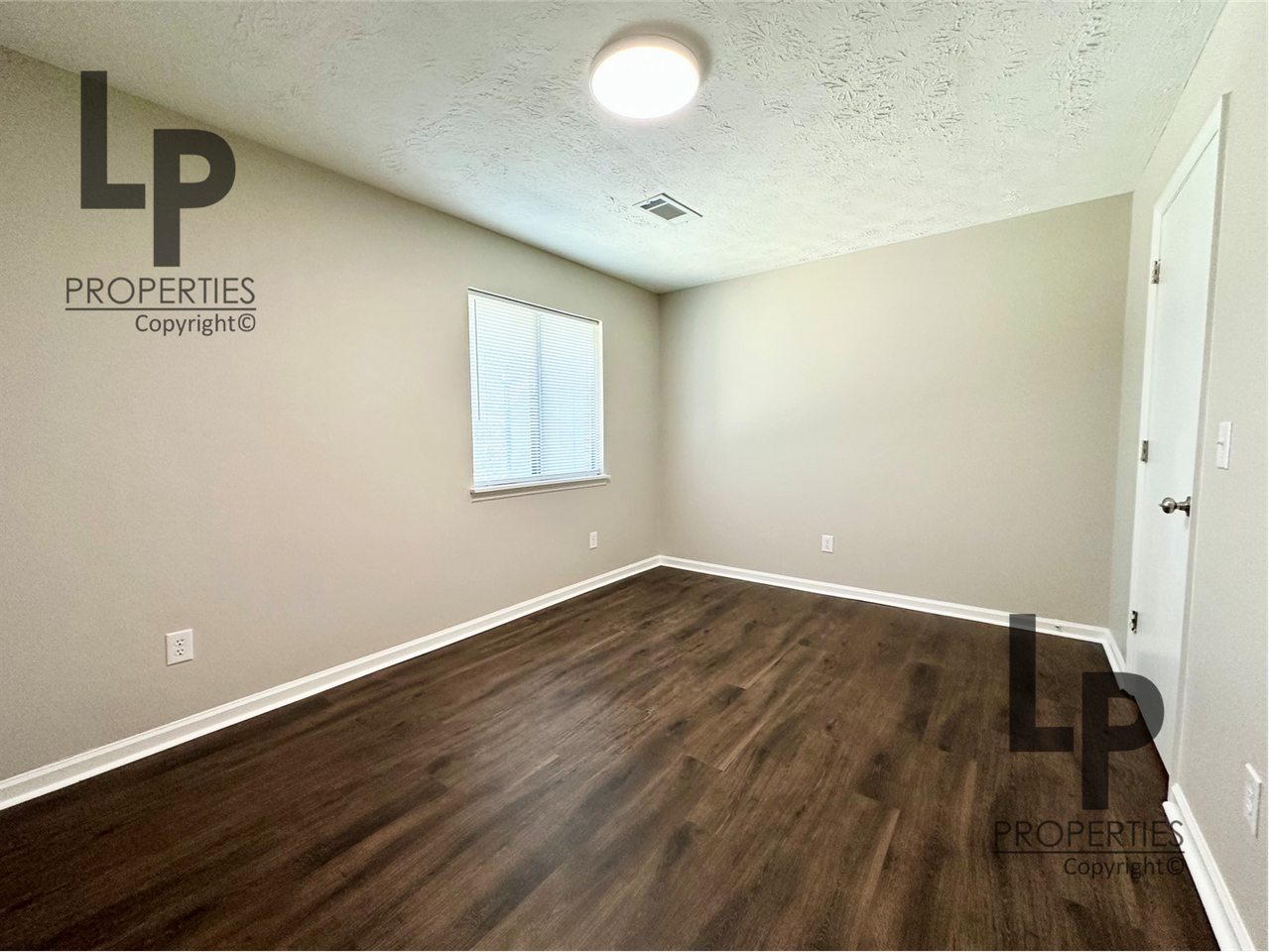 2825 Snow Rd #C - Photo 6 of 11