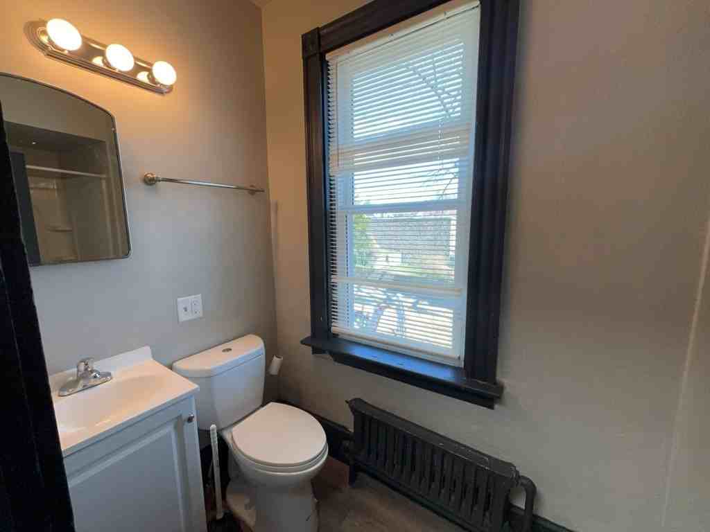 19 South Ann Street - Photo 2 of 6