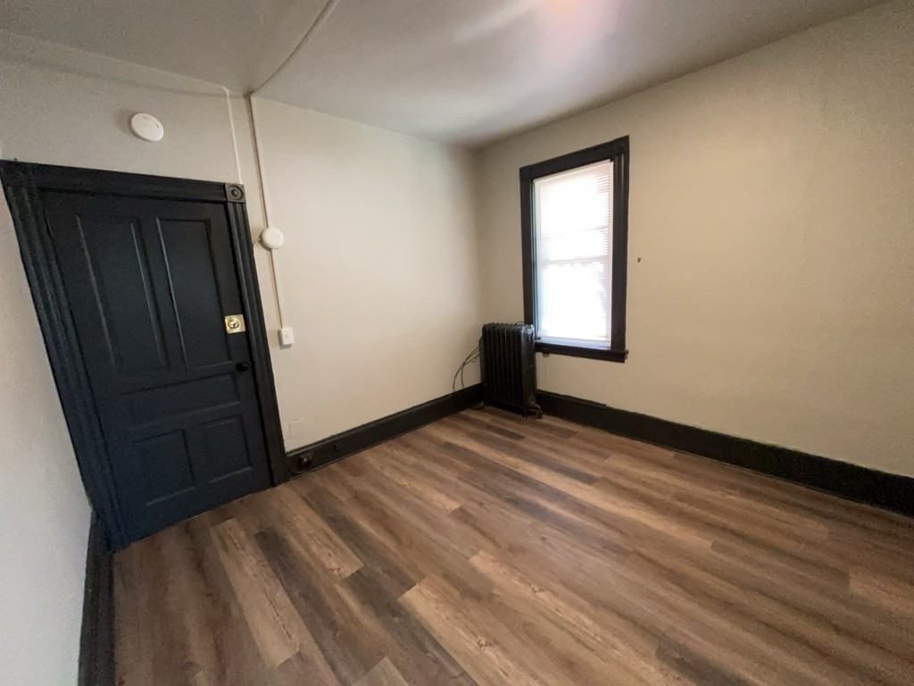 19 South Ann Street - Photo 5 of 6