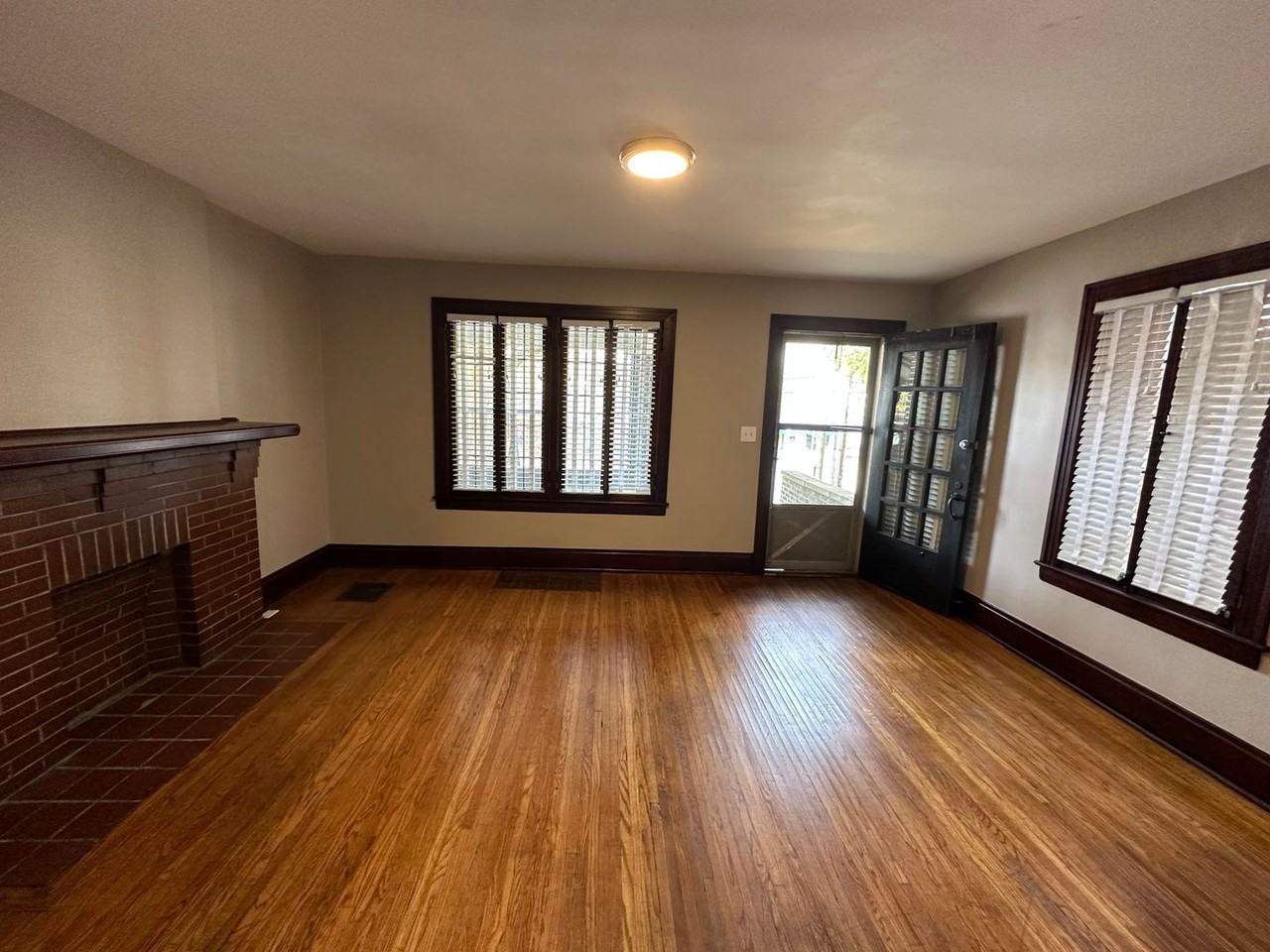 N High St 2886-2892 ONYX - Photo 3 of 35