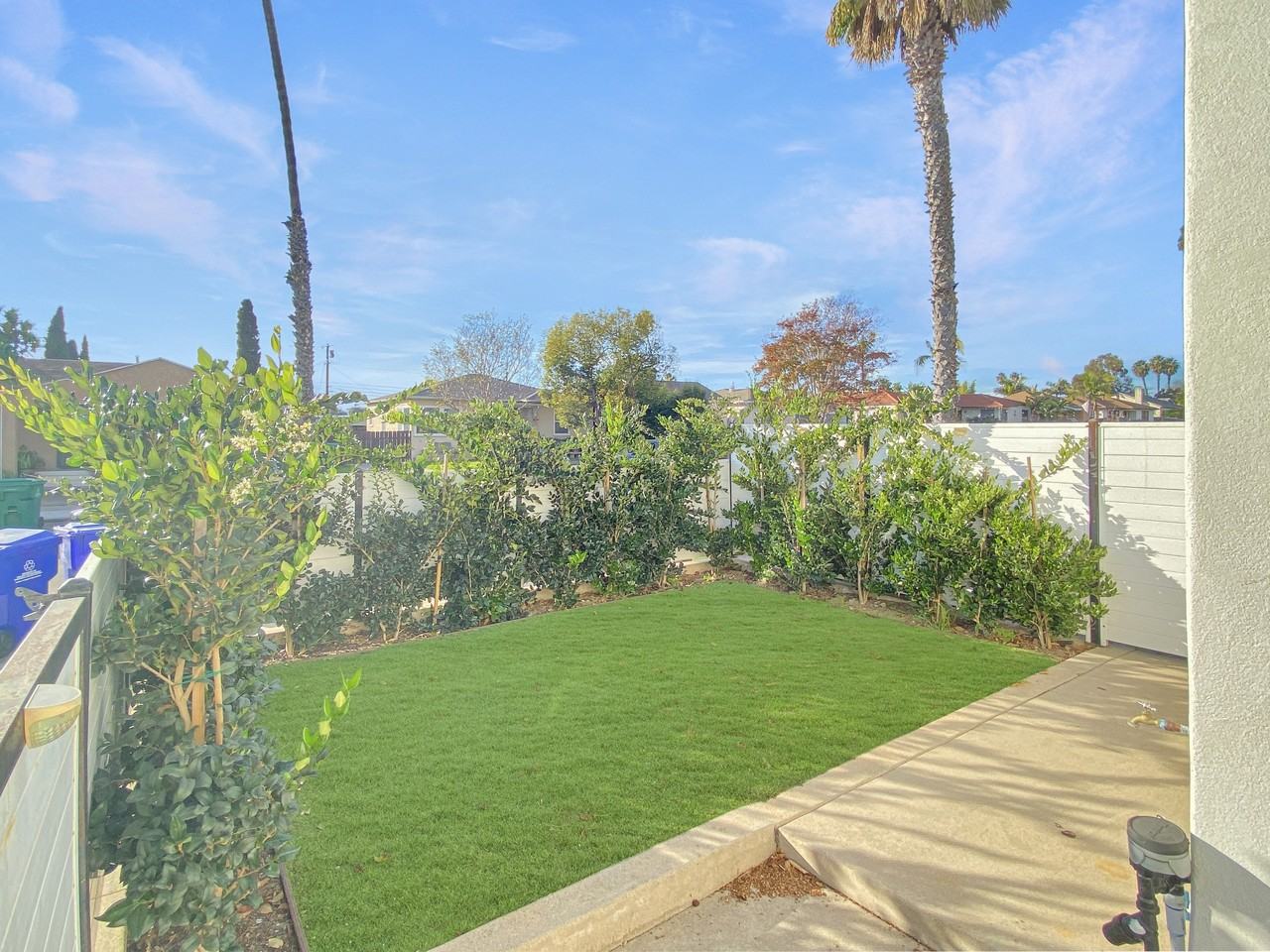 3013 Vancouver Avenue - Photo 2 of 11