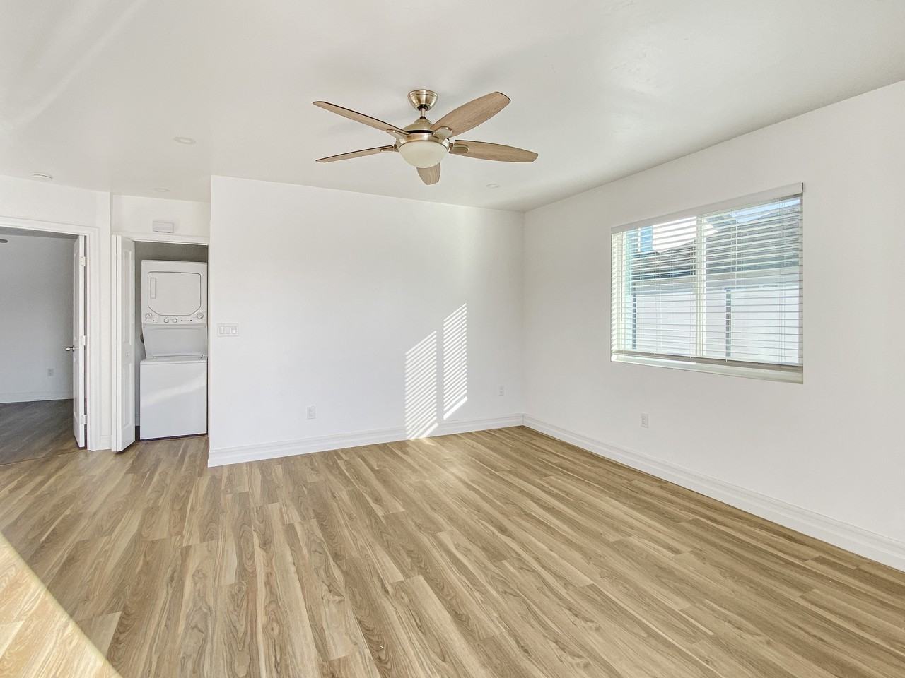 3013 Vancouver Avenue - Photo 3 of 11