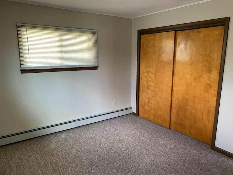 939 8th Street - Photo 4 of 13