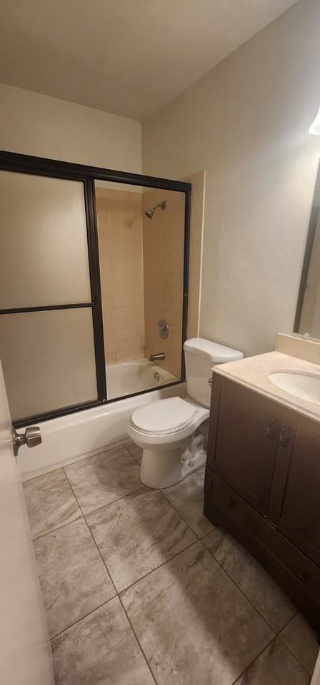 4320 50th Street #4 - Photo 5 of 21