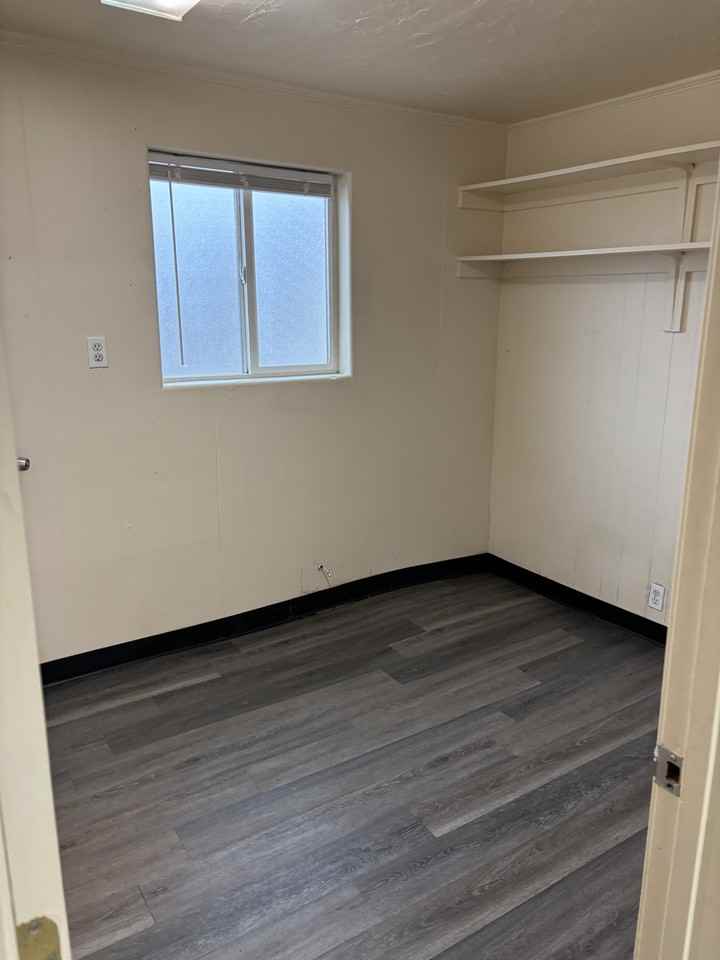 2001 West Broadway Street - Photo 3 of 6