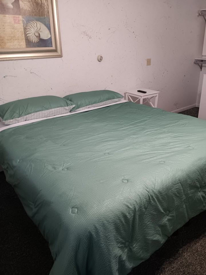 803 Western Avenue - Photo 4 of 5