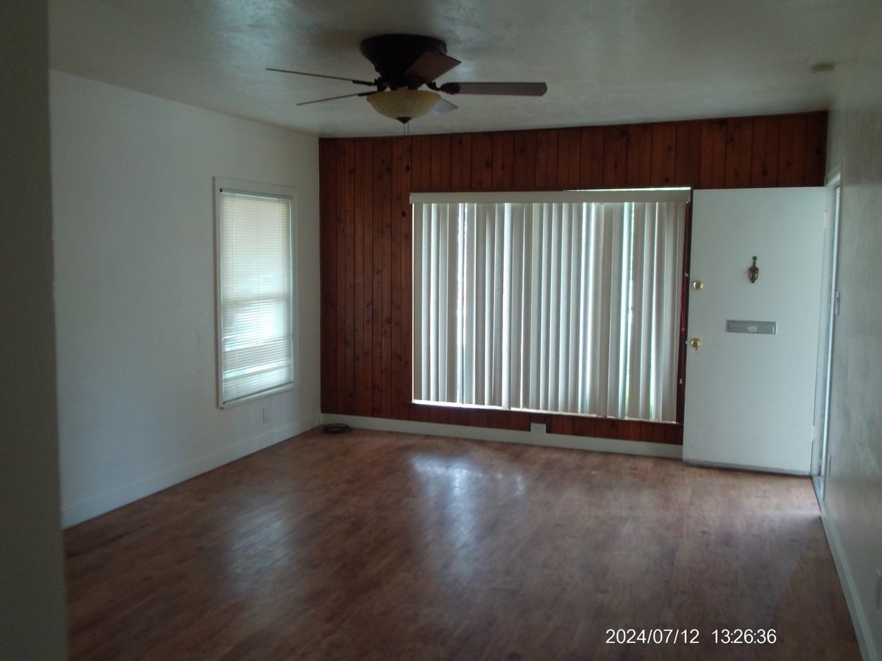 916 12th St #1 - Photo 4 of 12