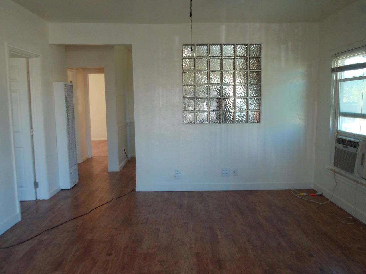 916 12th St #1 - Photo 5 of 12