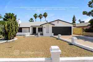 featured image of 1721 E 8th St