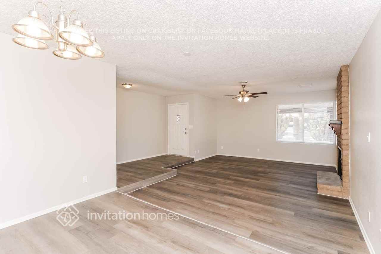 1721 E 8th St - Photo 2 of 16