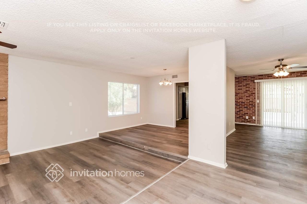 1721 E 8th St - Photo 4 of 16