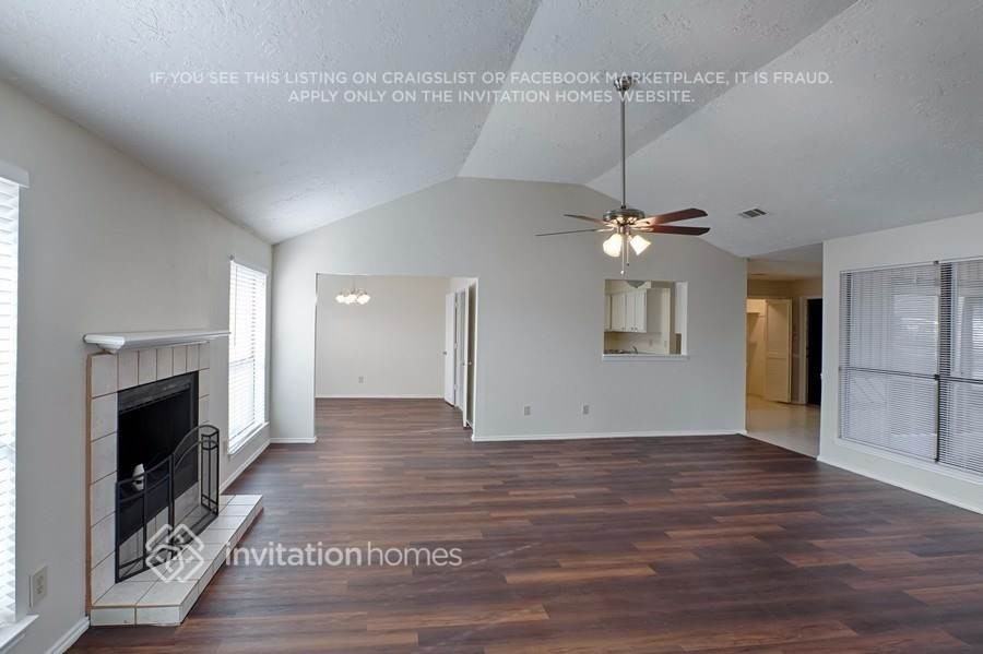 1337 Colmar Dr - Photo 3 of 16