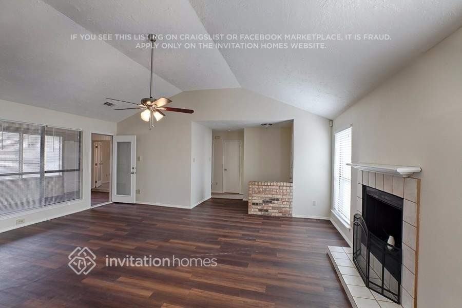 1337 Colmar Dr - Photo 4 of 16