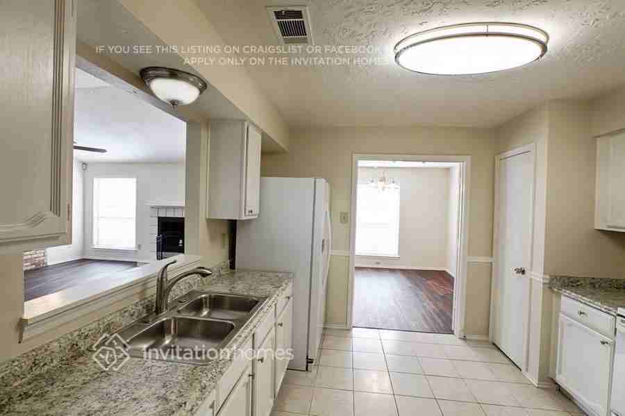 1337 Colmar Dr - Photo 7 of 16