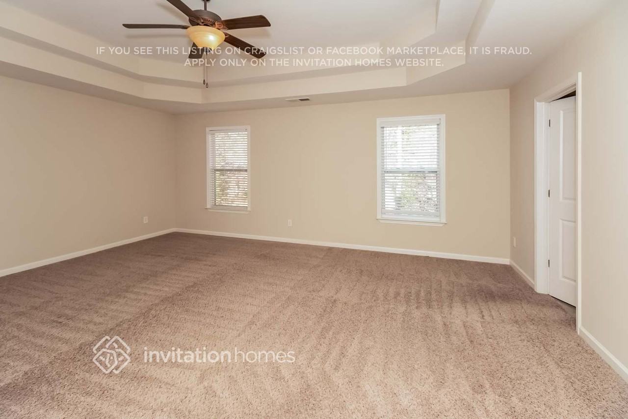 4169 Kenwood Trl - Photo 4 of 11